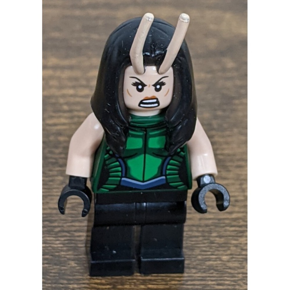 LEGO Marvel Mantis Minifigure – Guardians of the Galaxy – Green Outfit & Antenna